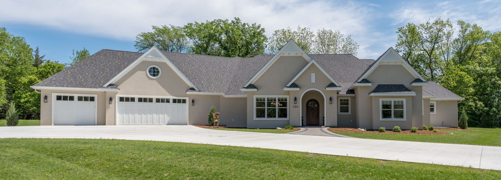 2 Story with Traditional Asthetic